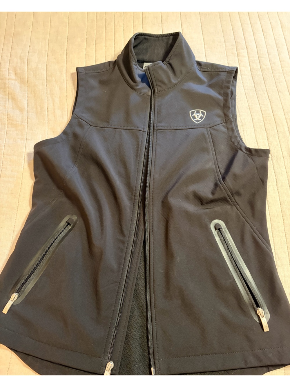Ariat Black Softshell Vest with Zip Pockets M